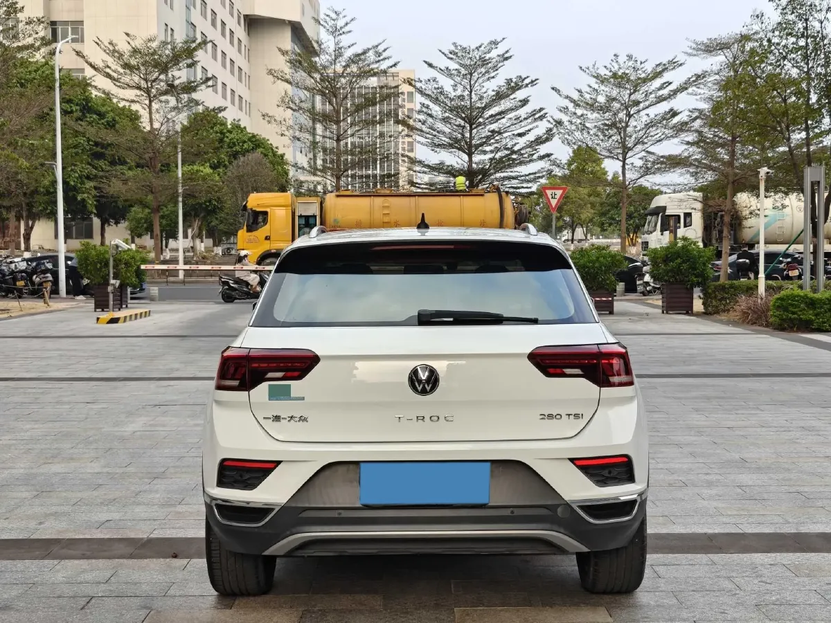 2021 Volkswagen T-Roc 1.4T 150HP L4 7DCT,autocango,china used car exporter,china ev exporter,chinese used car exporter,chinese used ev exporter