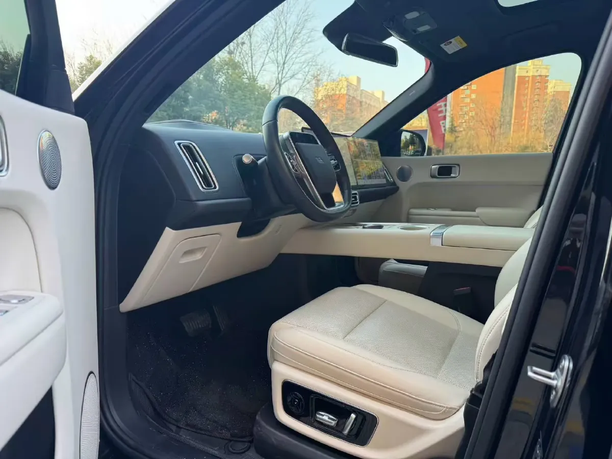 2024 Li L9 Range Extended 154HP REEV 52.3KWH,autocango,china used car exporter,china ev exporter,chinese used car exporter,chinese used ev exporter