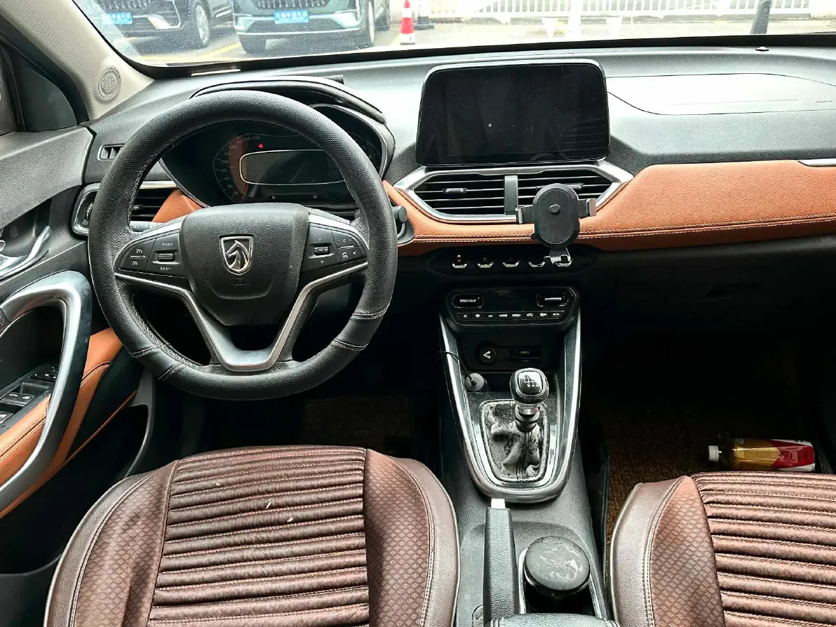 2019 BaoJun 510 1.5L 105HP L4 6MT,autocango,china used car exporter,china ev exporter,chinese used car exporter,chinese used ev exporter