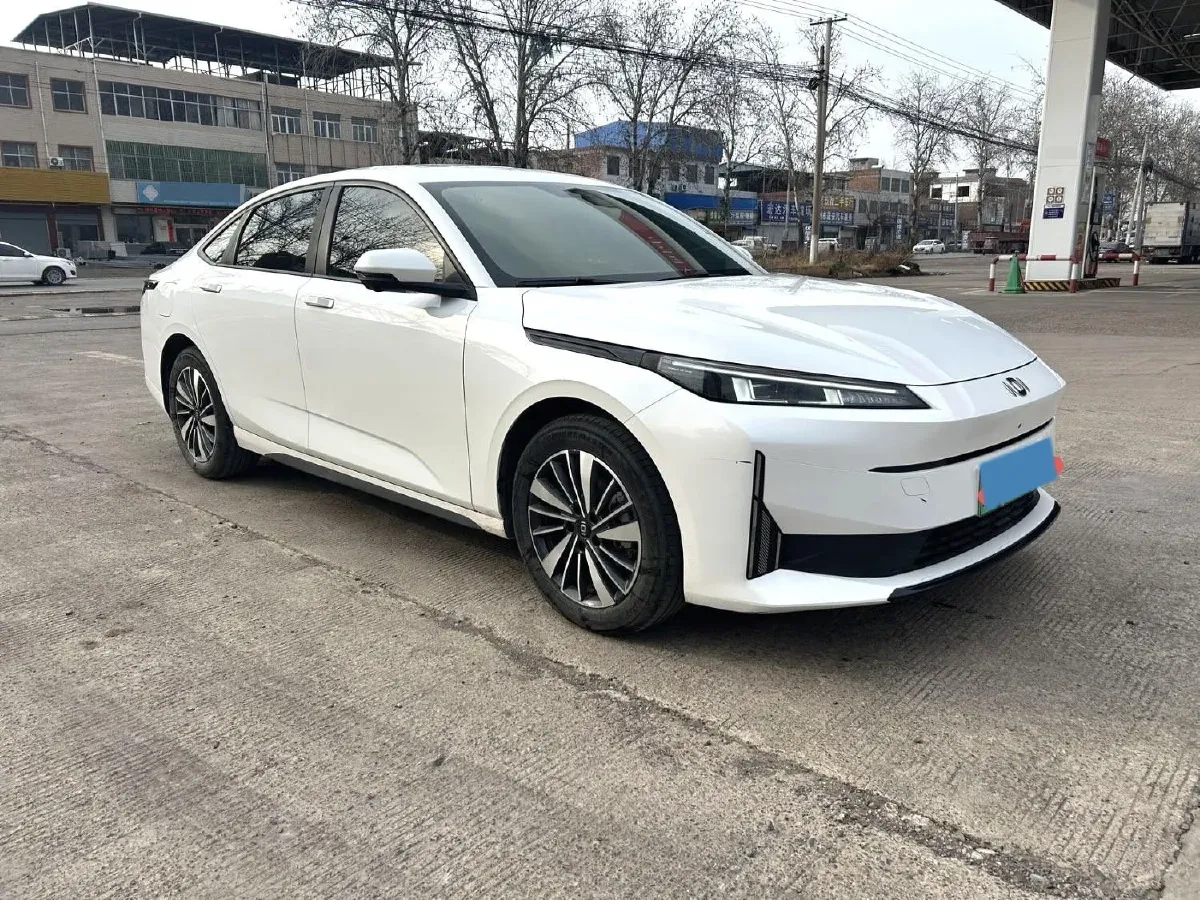 2024 ChangAn QiYuan A05 1.5L 110HP L4 E-CVT PHEV 9.07KWH,autocango,china used car exporter,china ev exporter,chinese used car exporter,chinese used ev exporter