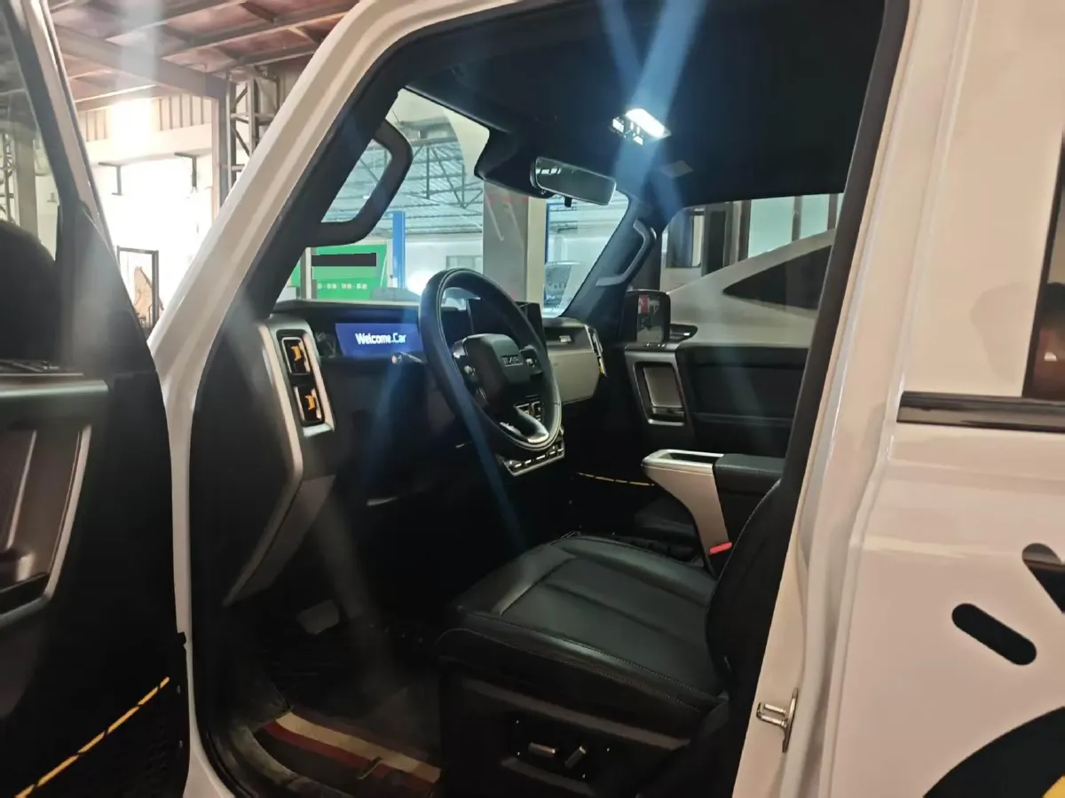 2025 Yufeng Auto Golden Warehouse BEV,autocango,china used car exporter,china ev exporter,chinese used car exporter,chinese used ev exporter