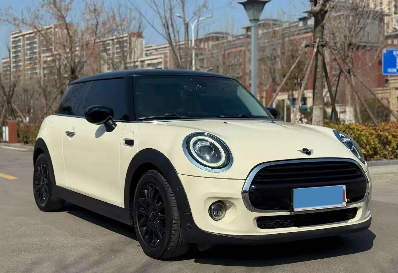 2020 MINI MINI 1.5T 136HP L3 7DCT,autocango,china used car exporter,china ev exporter,chinese used car exporter,chinese used ev exporter