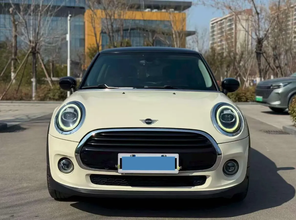2020 MINI MINI 1.5T 136HP L3 7DCT,autocango,china used car exporter,china ev exporter,chinese used car exporter,chinese used ev exporter