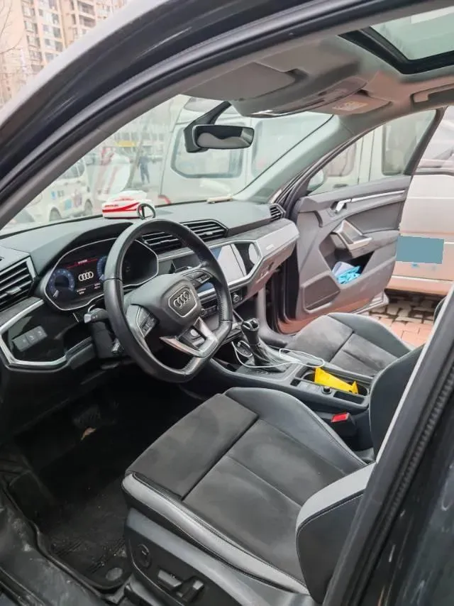 2021 Audi Q3 1.4T 150HP L4 7DCT,autocango,china used car exporter,china ev exporter,chinese used car exporter,chinese used ev exporter