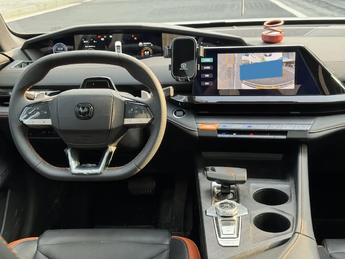 2023 ChangAn UNI-V 1.5T 188HP L4 7DCT,autocango,china used car exporter,china ev exporter,chinese used car exporter,chinese used ev exporter