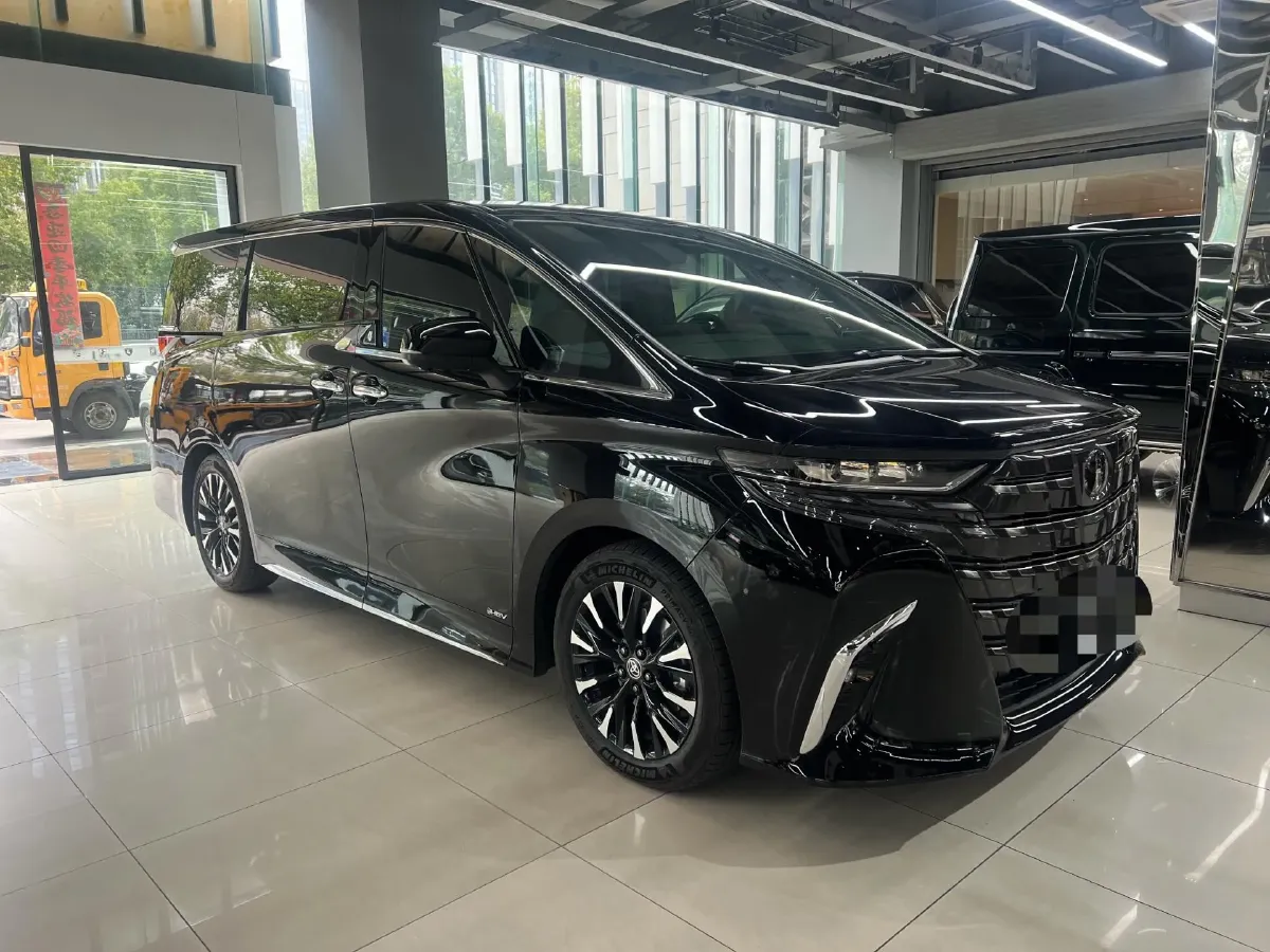 2024 Toyota Alphard 2.5L 190HP L4 E-CVT Hybrid,autocango,china used car exporter,china ev exporter,chinese used car exporter,chinese used ev exporter