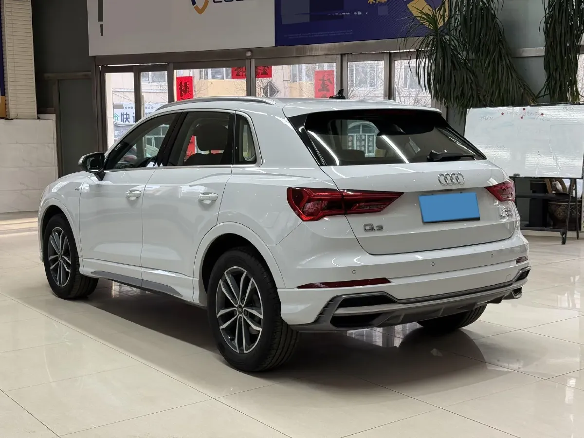 2022 Audi Q3 1.4T 150HP L4 7DCT,autocango,china used car exporter,china ev exporter,chinese used car exporter,chinese used ev exporter