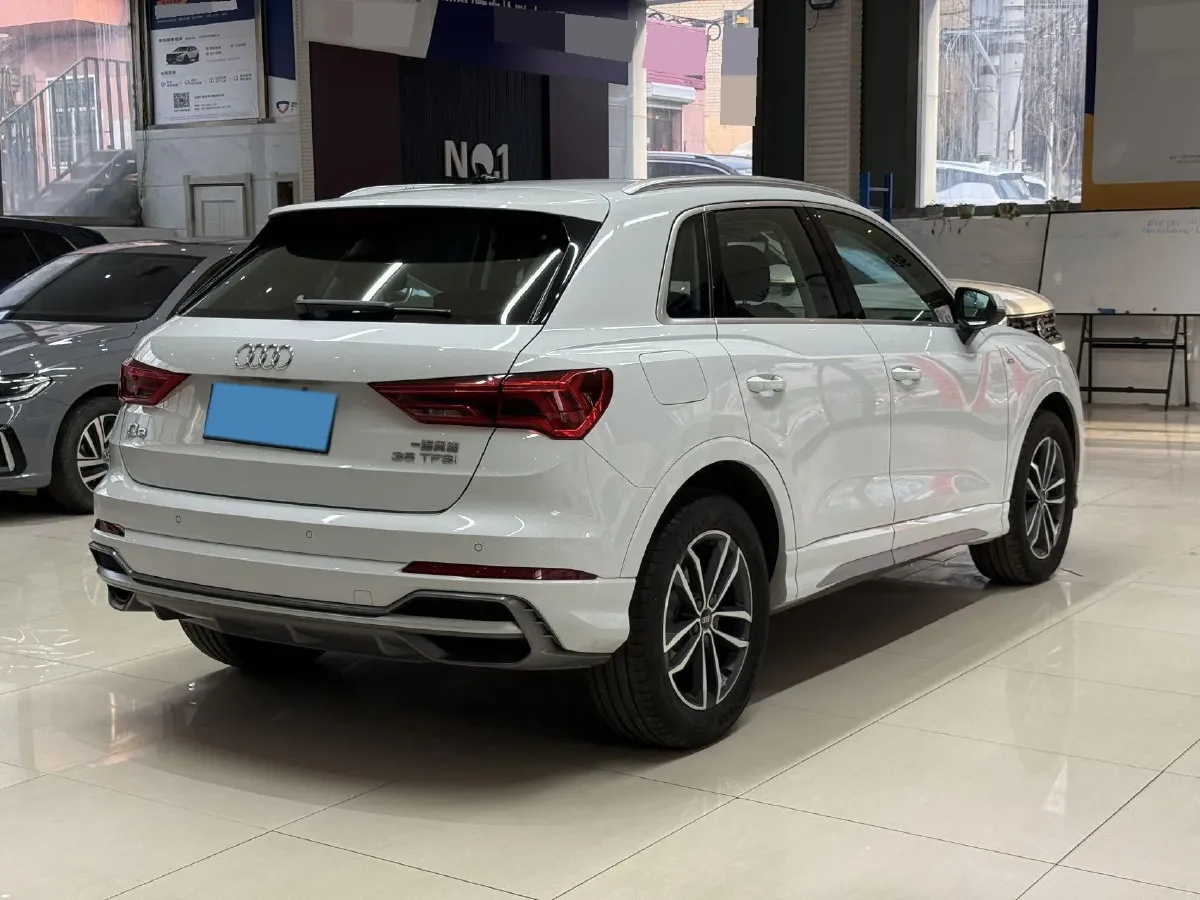 2022 Audi Q3 1.4T 150HP L4 7DCT,autocango,china used car exporter,china ev exporter,chinese used car exporter,chinese used ev exporter