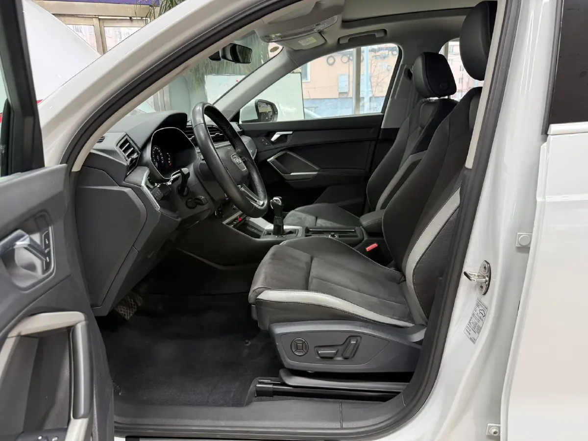 2022 Audi Q3 1.4T 150HP L4 7DCT,autocango,china used car exporter,china ev exporter,chinese used car exporter,chinese used ev exporter