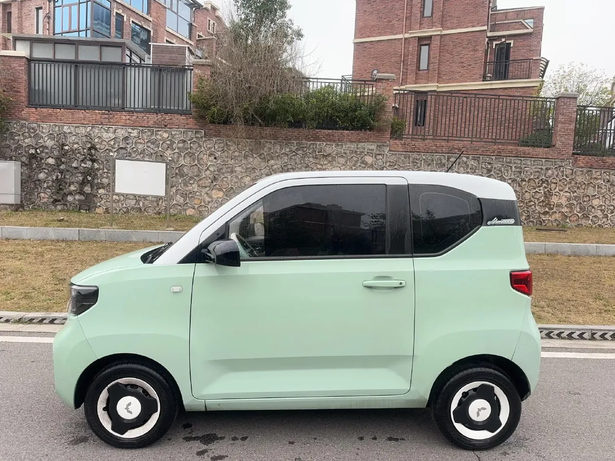 2021 WuLing HongGuang MINI EV BEV 9KWH,autocango,china used car exporter,china ev exporter,chinese used car exporter,chinese used ev exporter