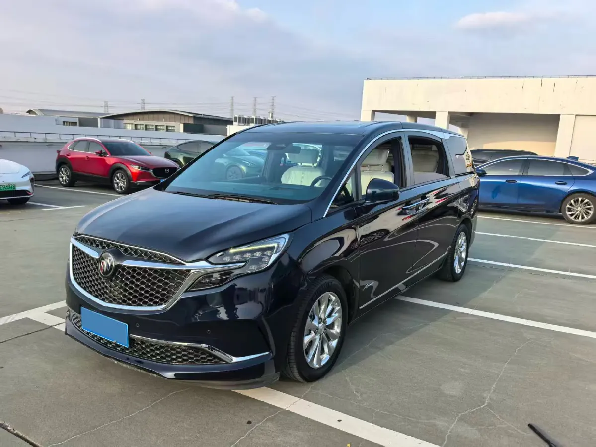 2020 Buick GL8 2.0T 237HP L4 9AT,autocango,china used car exporter,china ev exporter,chinese used car exporter,chinese used ev exporter