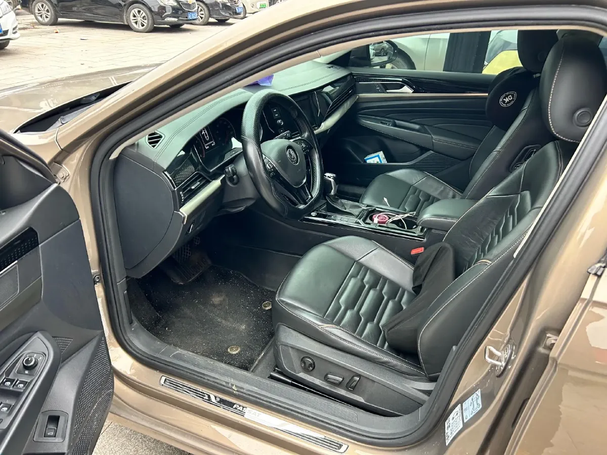 2019 Skoda Kodiak 2.0T 186HP L4 7DCT,autocango,china used car exporter,china ev exporter,chinese used car exporter,chinese used ev exporter