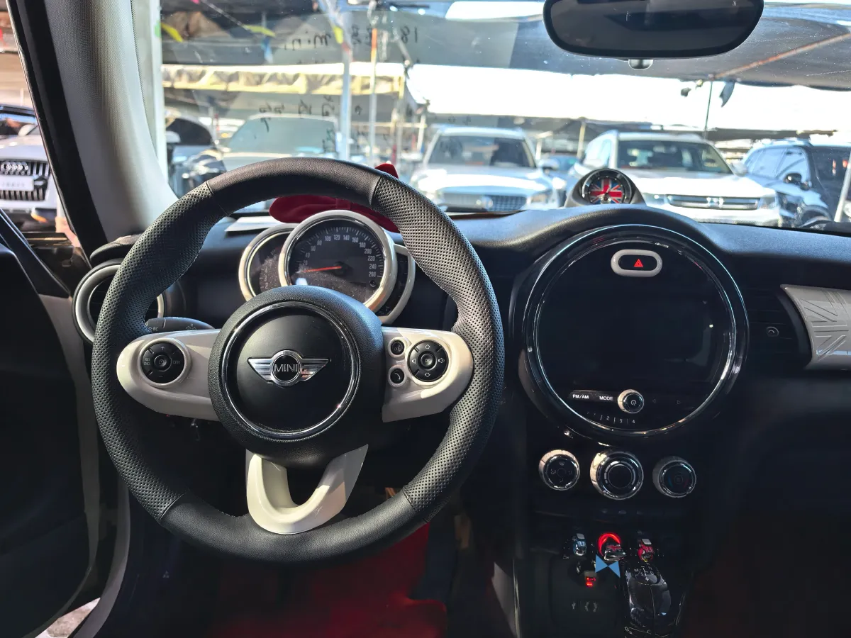 2016 MINI MINI 1.2T 102HP L3 6AT,autocango,china used car exporter,china ev exporter,chinese used car exporter,chinese used ev exporter