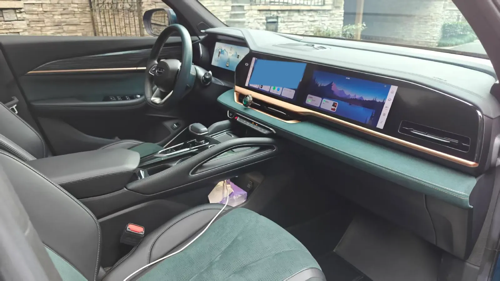 2021 Geely Monjaro 2.0T 238HP L4 8AT,autocango,china used car exporter,china ev exporter,chinese used car exporter,chinese used ev exporter