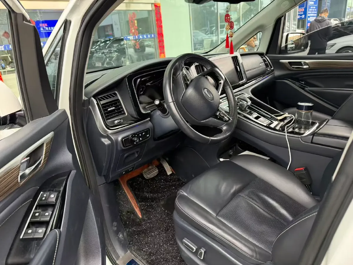 2021 GAC Trumpchi M8 2.0T 252HP L4 8AT,autocango,china used car exporter,china ev exporter,chinese used car exporter,chinese used ev exporter