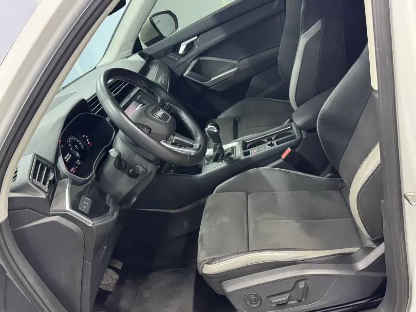 2022 Audi Q3 1.4T 150HP L4 7DCT,autocango,china used car exporter,china ev exporter,chinese used car exporter,chinese used ev exporter