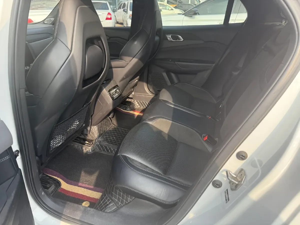 2022 LYNK&CO 03 2.0T 190HP L4 7DCT,autocango,china used car exporter,china ev exporter,chinese used car exporter,chinese used ev exporter