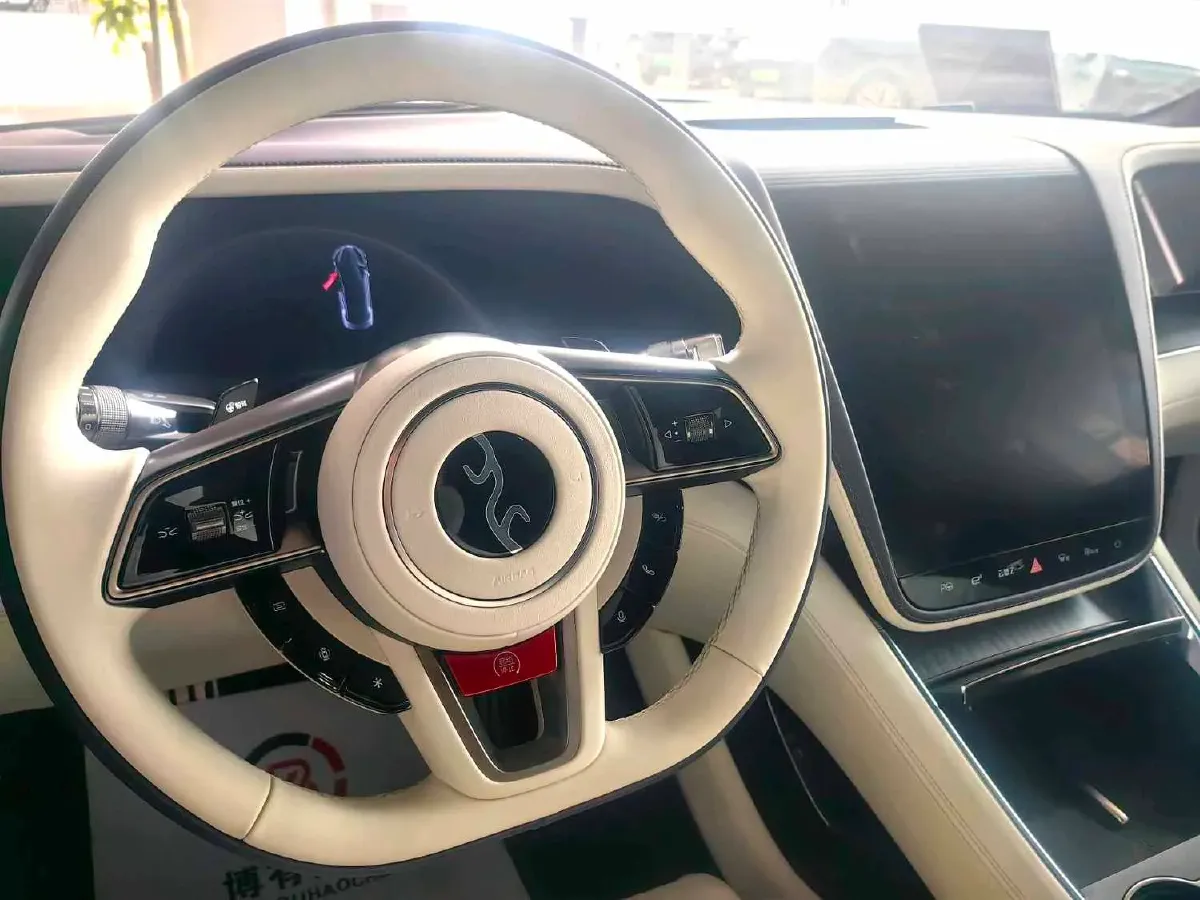 2025 YangWang U7 BEV 135.5KWH,autocango,china used car exporter,china ev exporter,chinese used car exporter,chinese used ev exporter