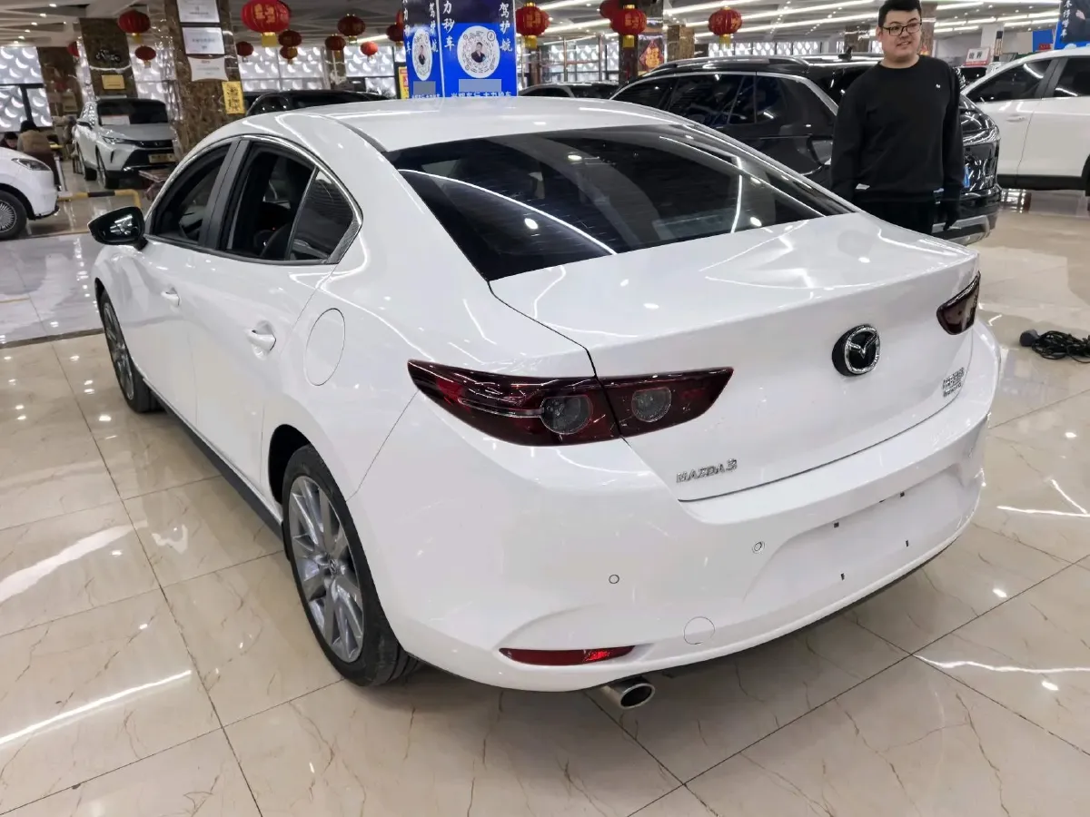 2021 Mazda 3 Axela 2.0L 158HP L4 6AT,autocango,china used car exporter,china ev exporter,chinese used car exporter,chinese used ev exporter
