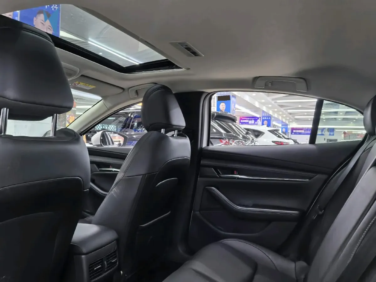 2021 Mazda 3 Axela 2.0L 158HP L4 6AT,autocango,china used car exporter,china ev exporter,chinese used car exporter,chinese used ev exporter