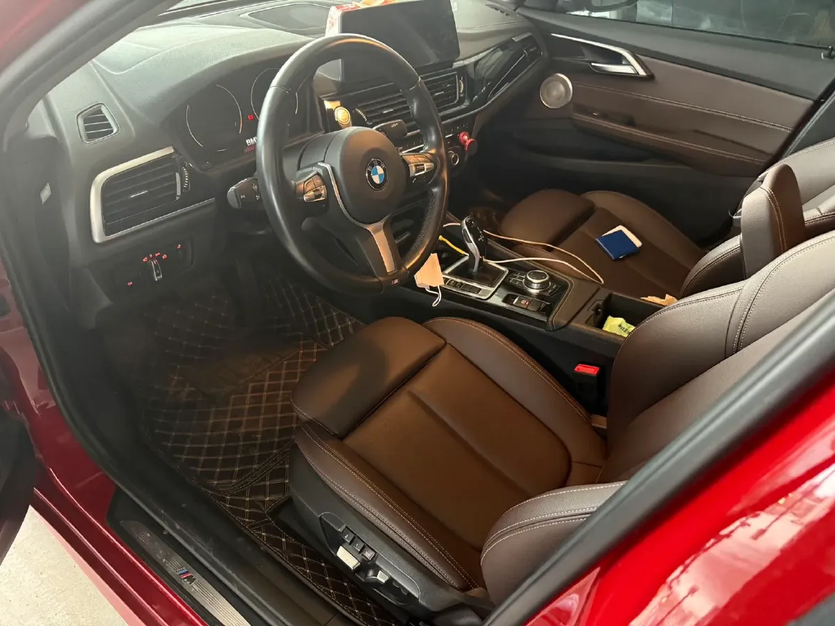 2021 BMW 1 Series 1.5T 140HP L3 7DCT,autocango,china used car exporter,china ev exporter,chinese used car exporter,chinese used ev exporter