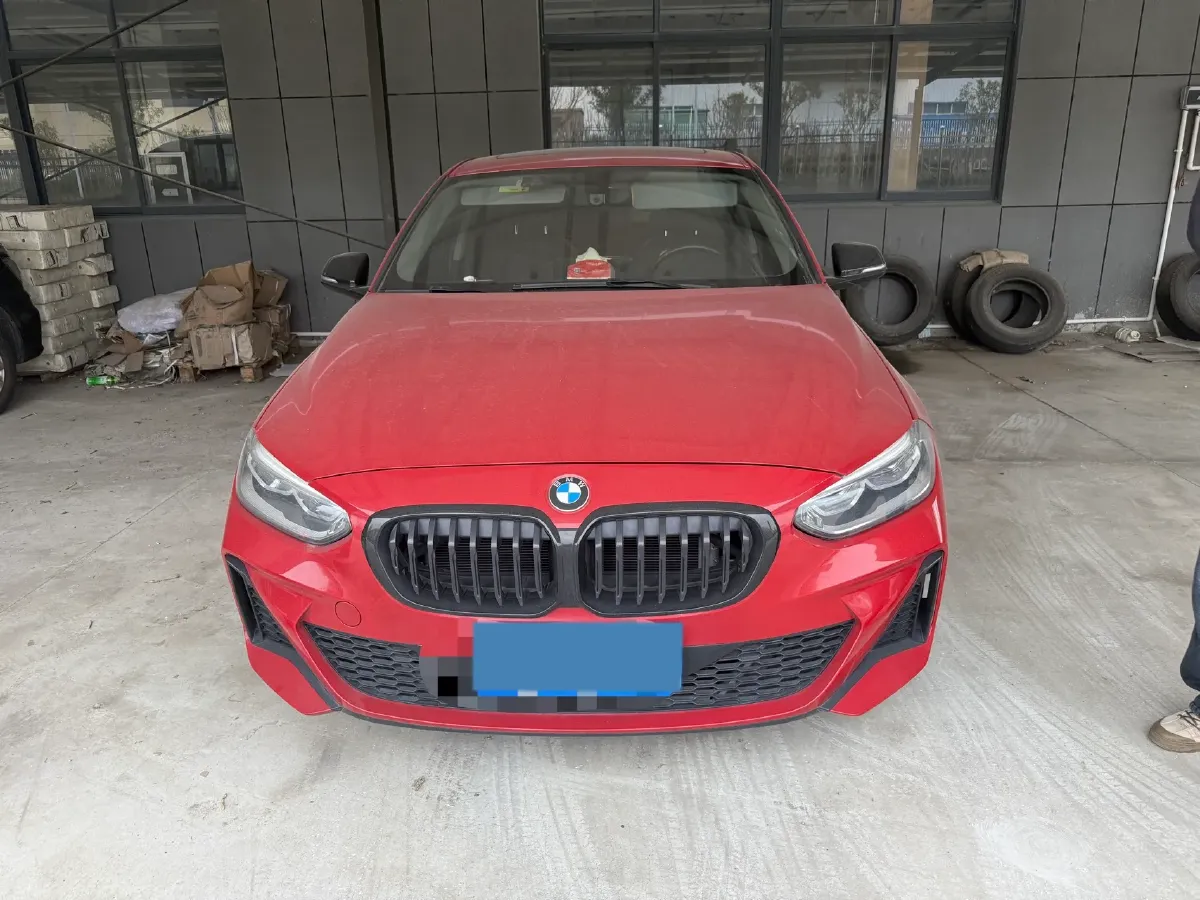 2021 BMW 1 Series 1.5T 140HP L3 7DCT,autocango,china used car exporter,china ev exporter,chinese used car exporter,chinese used ev exporter