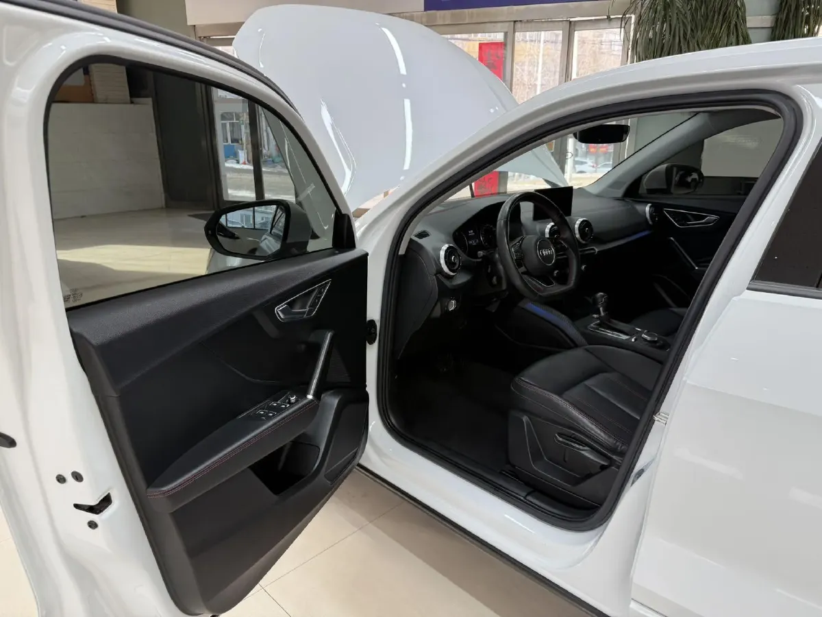 2022 Audi Q2L 1.4T 150HP L4 7DCT,autocango,china used car exporter,china ev exporter,chinese used car exporter,chinese used ev exporter
