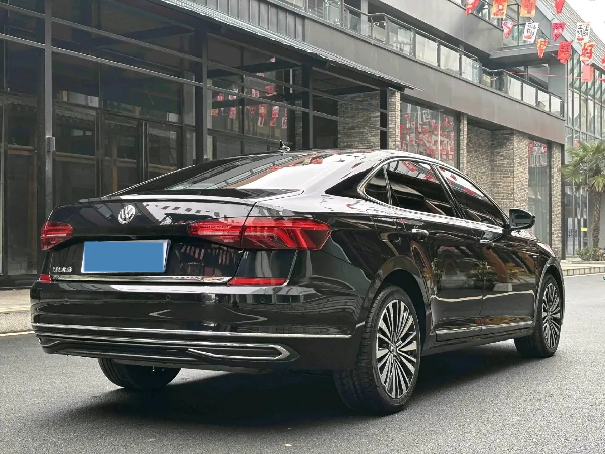 2019 Volkswagen Passat 2.0T 186HP L4 7DCT,autocango,china used car exporter,china ev exporter,chinese used car exporter,chinese used ev exporter