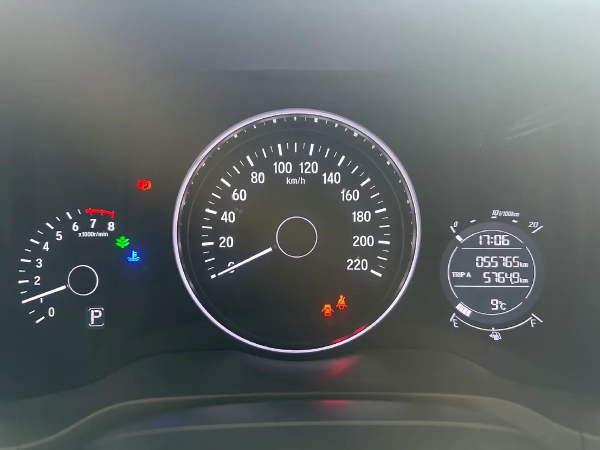 2022 Honda Vezel 1.5L 131HP L4 CVT,autocango,china used car exporter,china ev exporter,chinese used car exporter,chinese used ev exporter