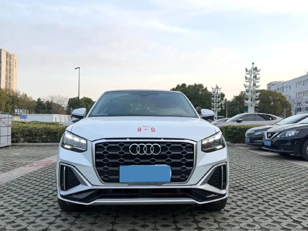 2022 Audi Q2L 1.4T 150HP L4 7DCT,autocango,china used car exporter,china ev exporter,chinese used car exporter,chinese used ev exporter