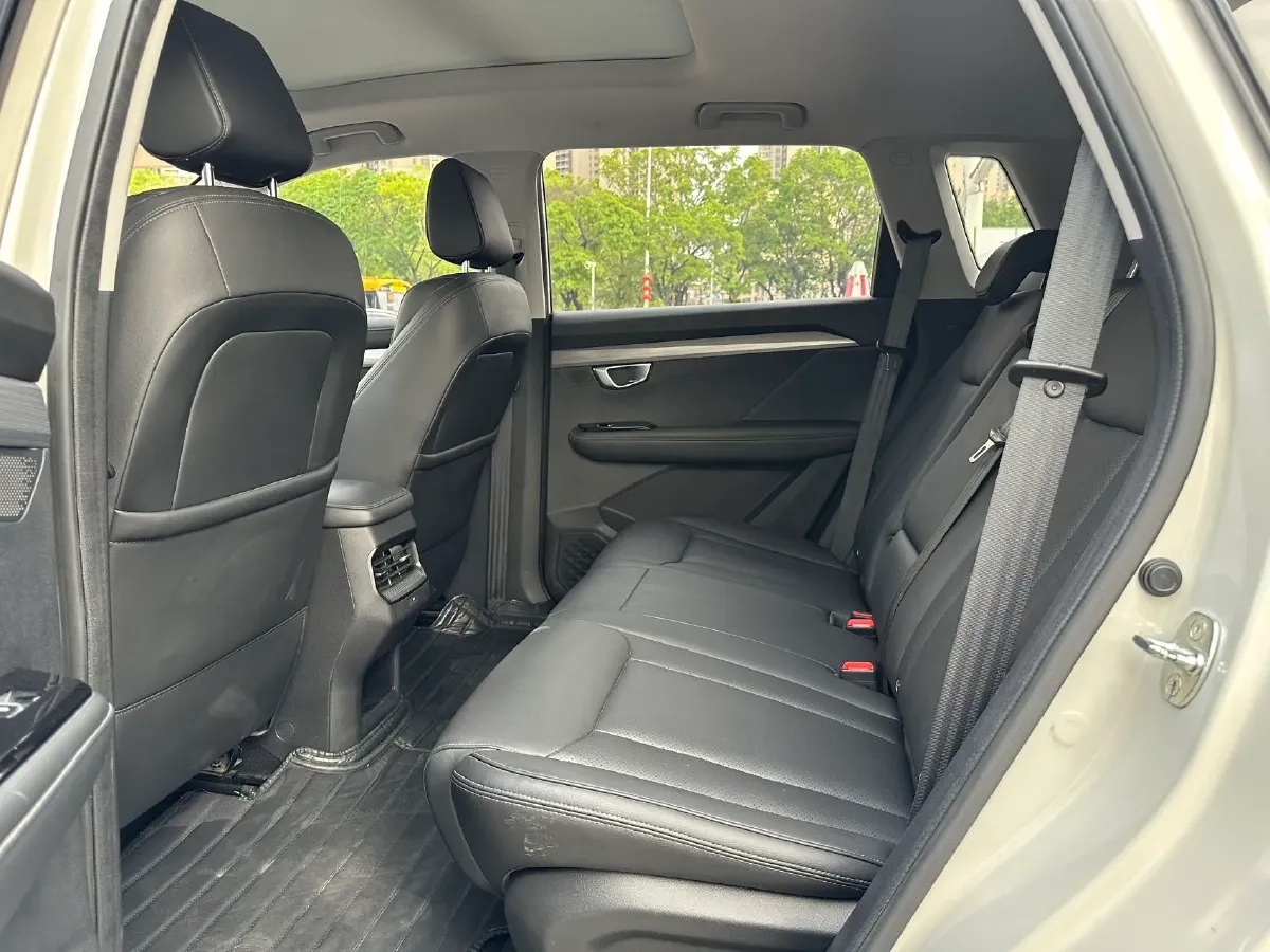 2021 WuLing XingChen 1.5T 147HP L4 CVT,autocango,china used car exporter,china ev exporter,chinese used car exporter,chinese used ev exporter