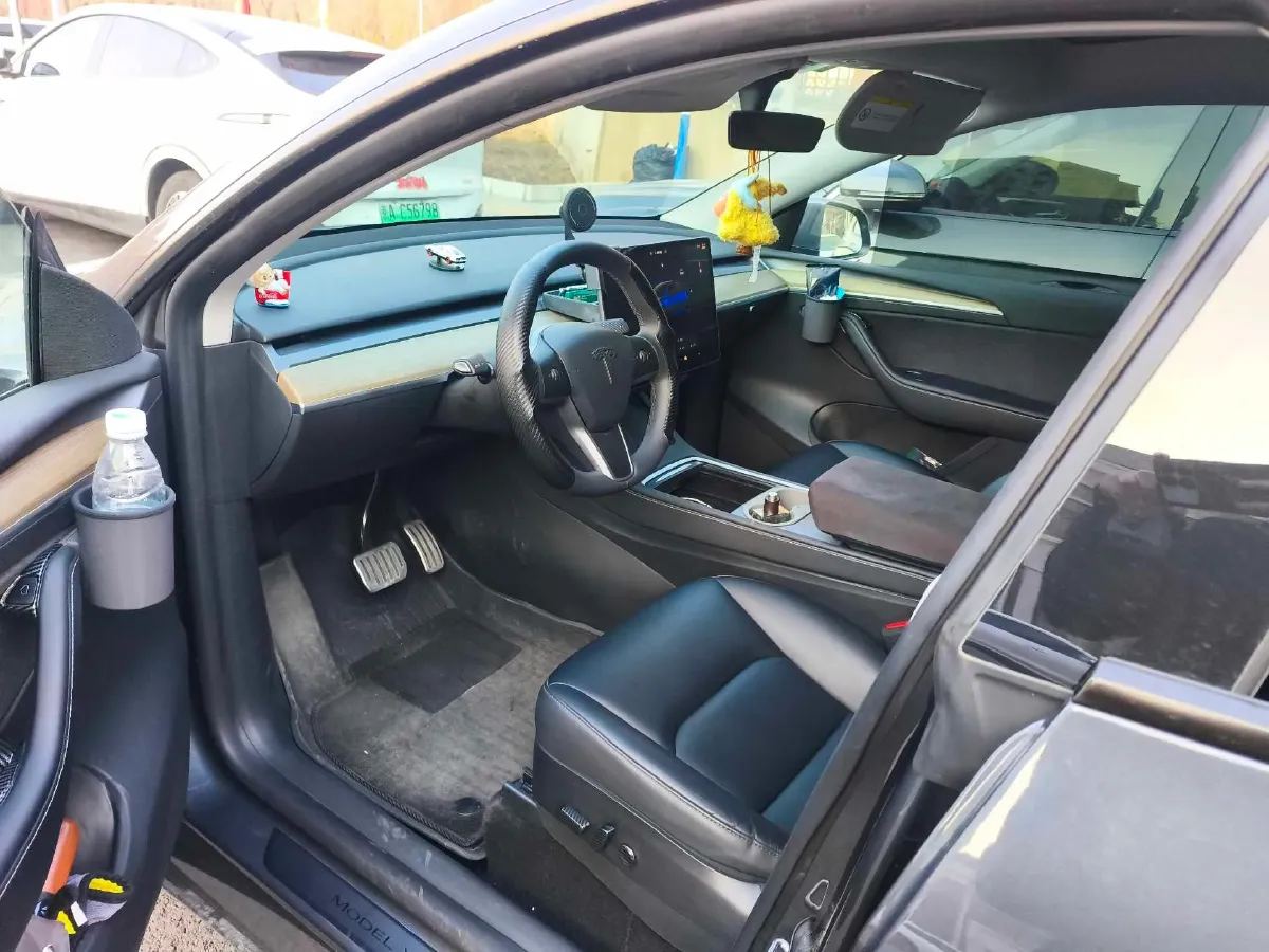 2022 Tesla Model Y BEV 60KWH,autocango,china used car exporter,china ev exporter,chinese used car exporter,chinese used ev exporter