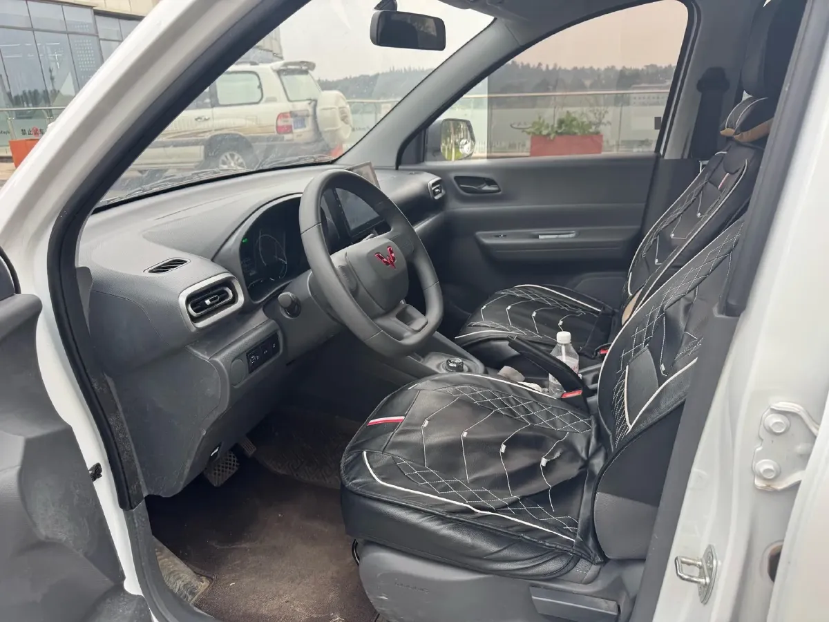 2024 WuLing HongGuang New Energy BEV 32.6KWH,autocango,china used car exporter,china ev exporter,chinese used car exporter,chinese used ev exporter