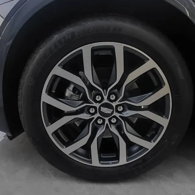 2024 Cadillac XT5 2.0T 237HP L4 9AT,autocango,china used car exporter,china ev exporter,chinese used car exporter,chinese used ev exporter