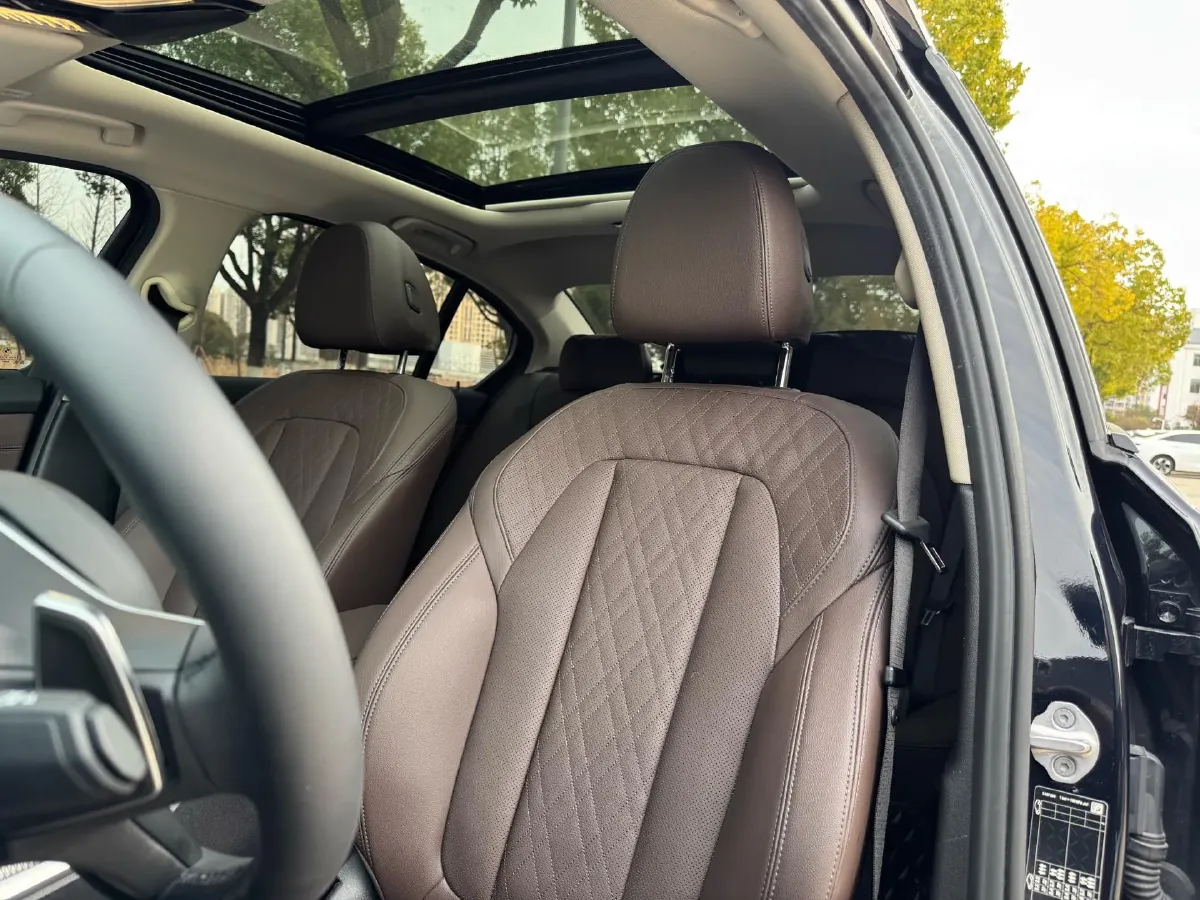 2024 BMW 3 Series 2.0T 184HP L4 8AT,autocango,china used car exporter,china ev exporter,chinese used car exporter,chinese used ev exporter