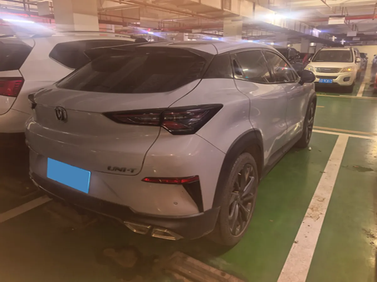 2020 ChangAn UNI-T 1.5T 180HP L4 7DCT,autocango,china used car exporter,china ev exporter,chinese used car exporter,chinese used ev exporter