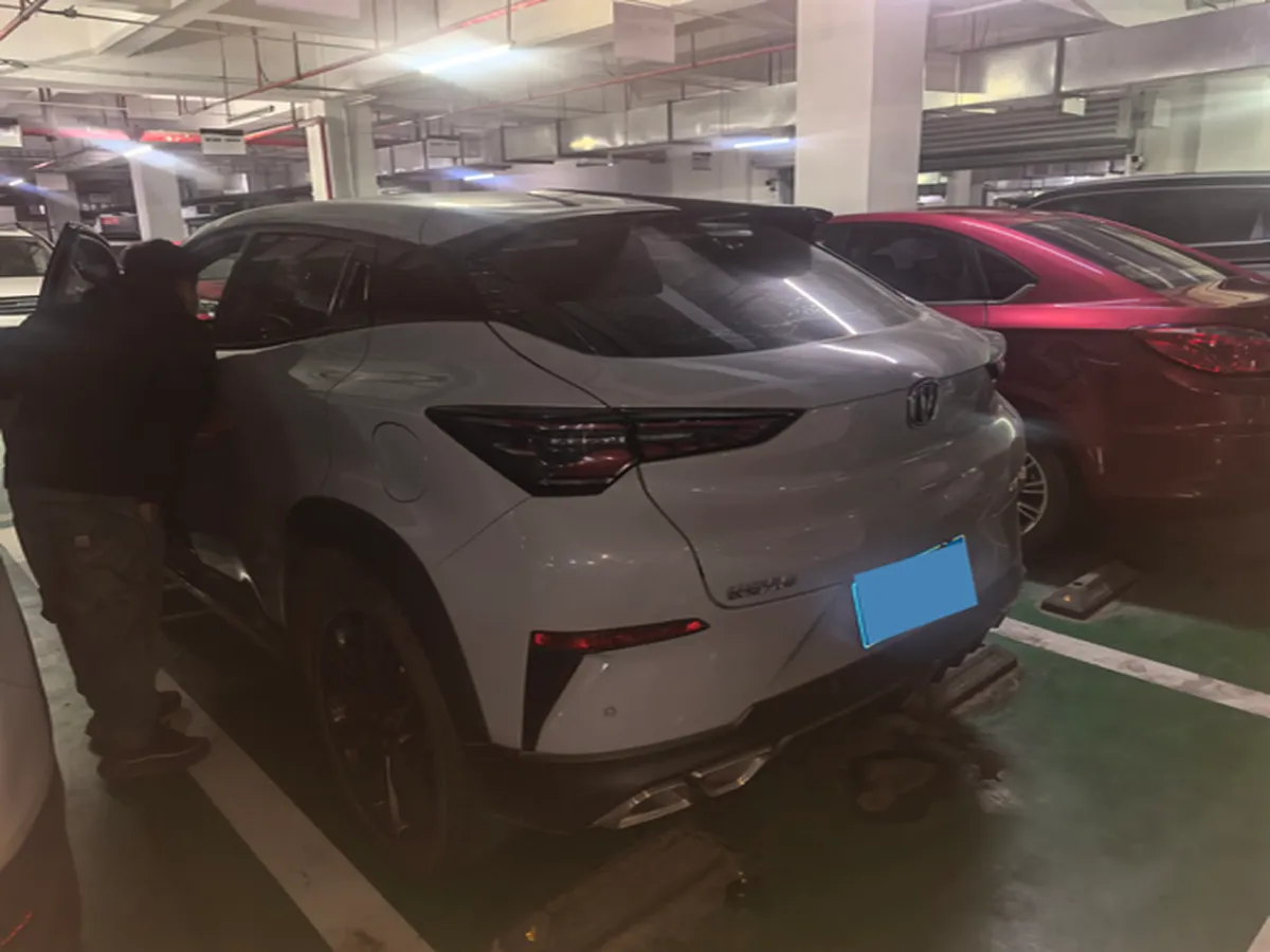 2020 ChangAn UNI-T 1.5T 180HP L4 7DCT,autocango,china used car exporter,china ev exporter,chinese used car exporter,chinese used ev exporter