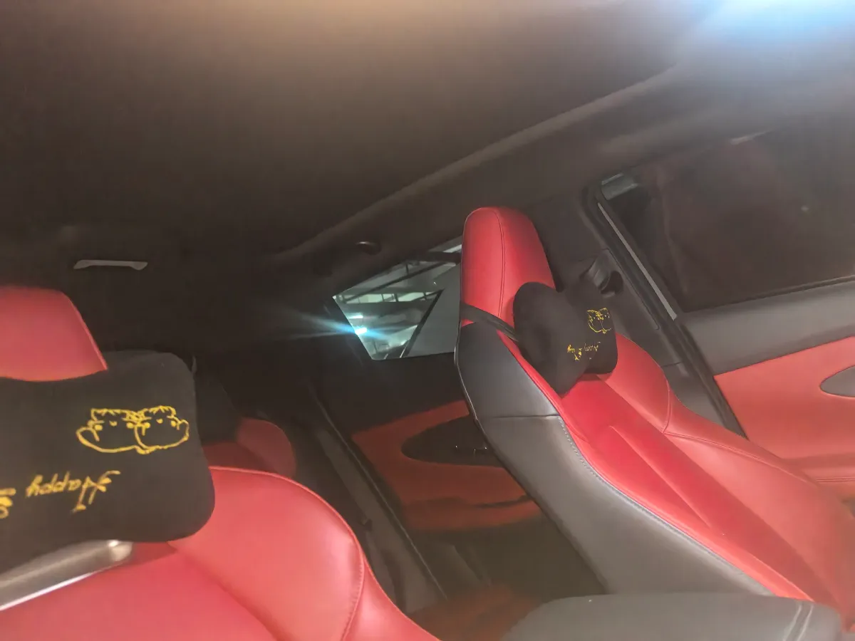 2020 ChangAn UNI-T 1.5T 180HP L4 7DCT,autocango,china used car exporter,china ev exporter,chinese used car exporter,chinese used ev exporter