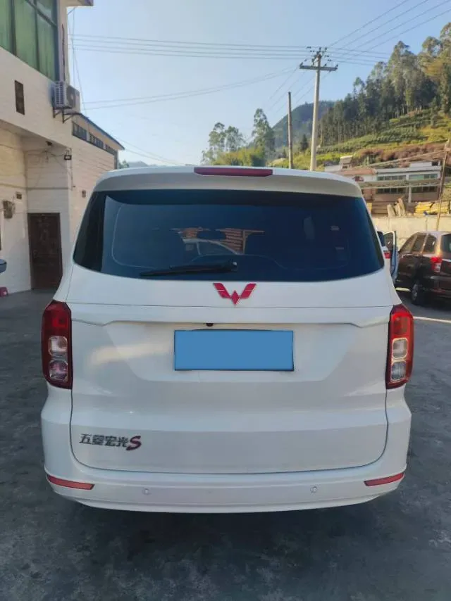 2021 WuLing RongGuang New Truck 1.5L 99HP L4 5MT,autocango,china used car exporter,china ev exporter,chinese used car exporter,chinese used ev exporter