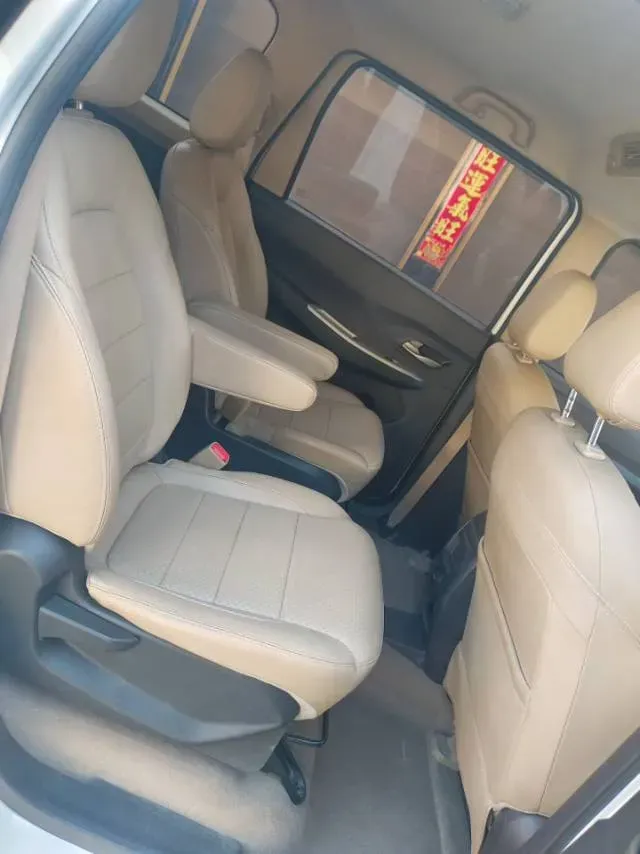 2021 WuLing RongGuang New Truck 1.5L 99HP L4 5MT,autocango,china used car exporter,china ev exporter,chinese used car exporter,chinese used ev exporter