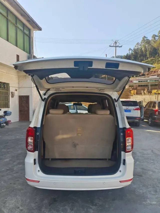 2021 WuLing RongGuang New Truck 1.5L 99HP L4 5MT,autocango,china used car exporter,china ev exporter,chinese used car exporter,chinese used ev exporter