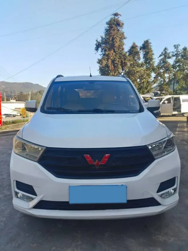 2021 WuLing RongGuang New Truck 1.5L 99HP L4 5MT,autocango,china used car exporter,china ev exporter,chinese used car exporter,chinese used ev exporter