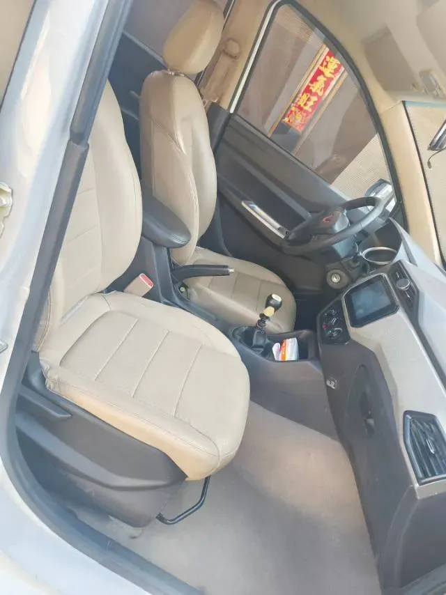 2021 WuLing RongGuang New Truck 1.5L 99HP L4 5MT,autocango,china used car exporter,china ev exporter,chinese used car exporter,chinese used ev exporter