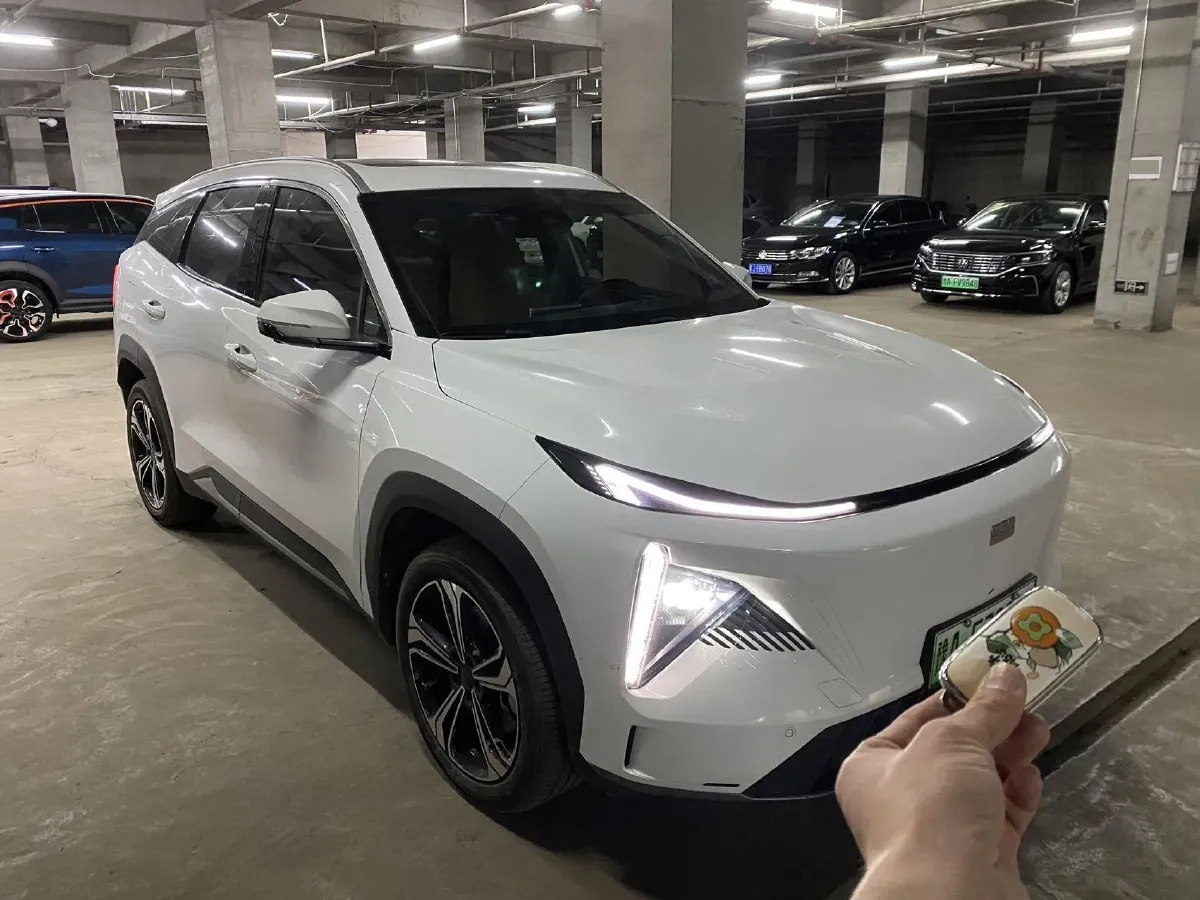 2024 Geely Galaxy L7 1.5T 163HP L4 3DHT PHEV 18.7KWH,autocango,china used car exporter,china ev exporter,chinese used car exporter,chinese used ev exporter