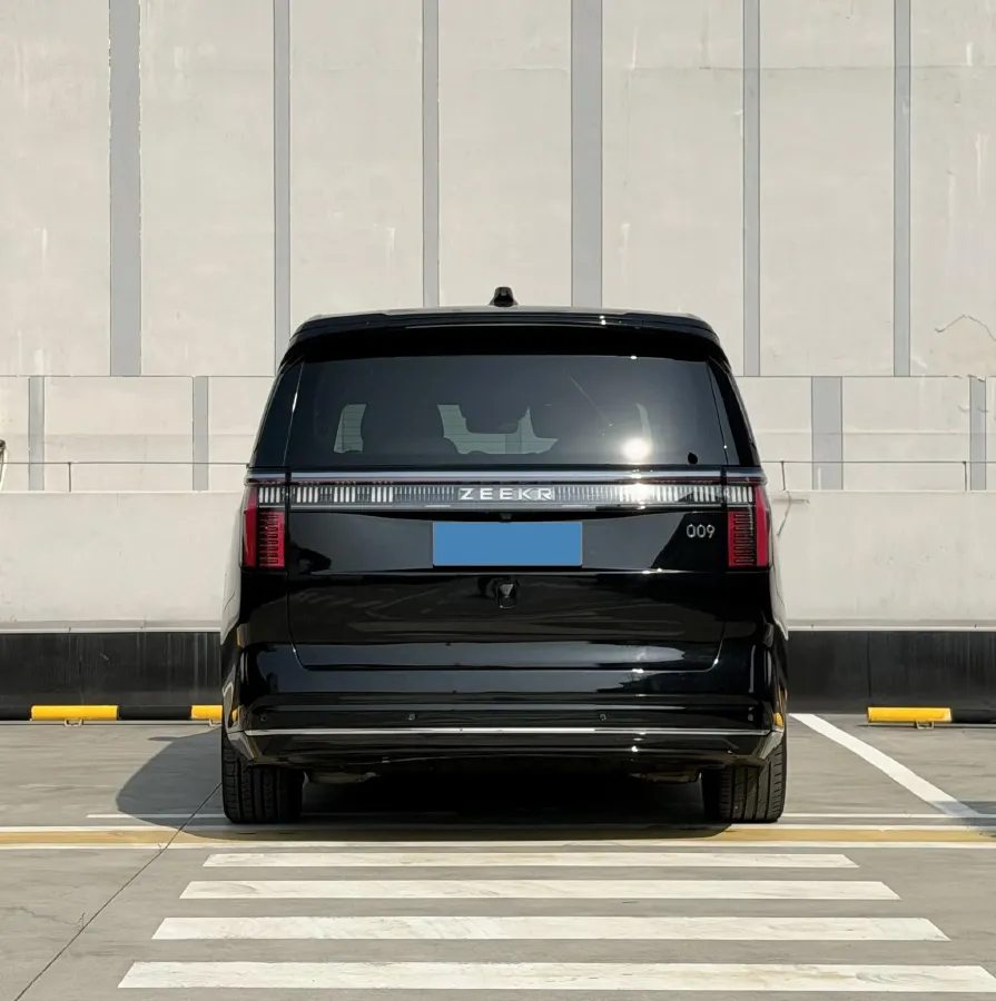 2022 Zeekr 009 BEV 116KWH,autocango,china used car exporter,china ev exporter,chinese used car exporter,chinese used ev exporter