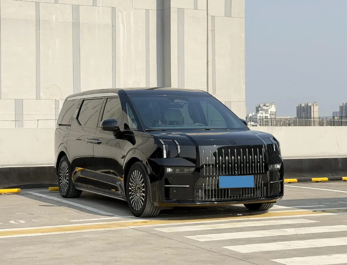 2022 Zeekr 009 BEV 116KWH,autocango,china used car exporter,china ev exporter,chinese used car exporter,chinese used ev exporter