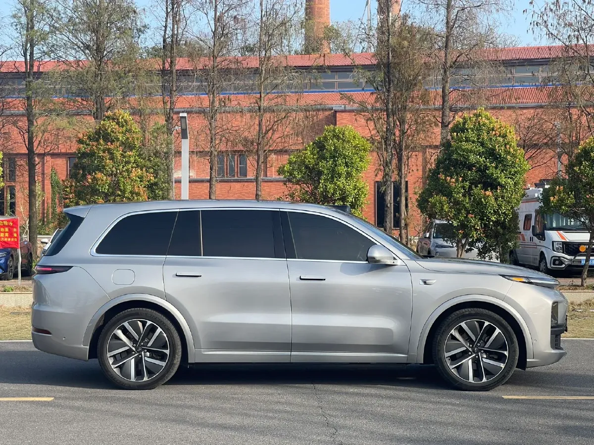 2022 Li L9 Range Extended 154HP REEV 42.6KWH,autocango,china used car exporter,china ev exporter,chinese used car exporter,chinese used ev exporter