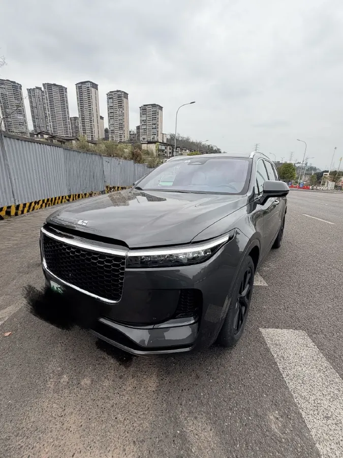 2021 Li ONE Range Extended 131HP REEV 40.5KWH,autocango,china used car exporter,china ev exporter,chinese used car exporter,chinese used ev exporter