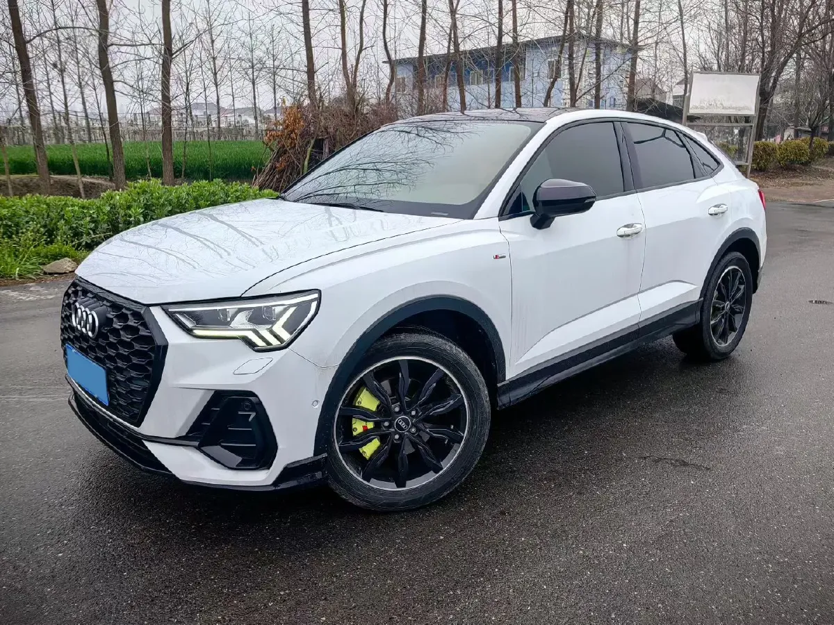 2022 Audi Q3 Sportback 2.0T 220HP L4 7DCT,autocango,china used car exporter,china ev exporter,chinese used car exporter,chinese used ev exporter