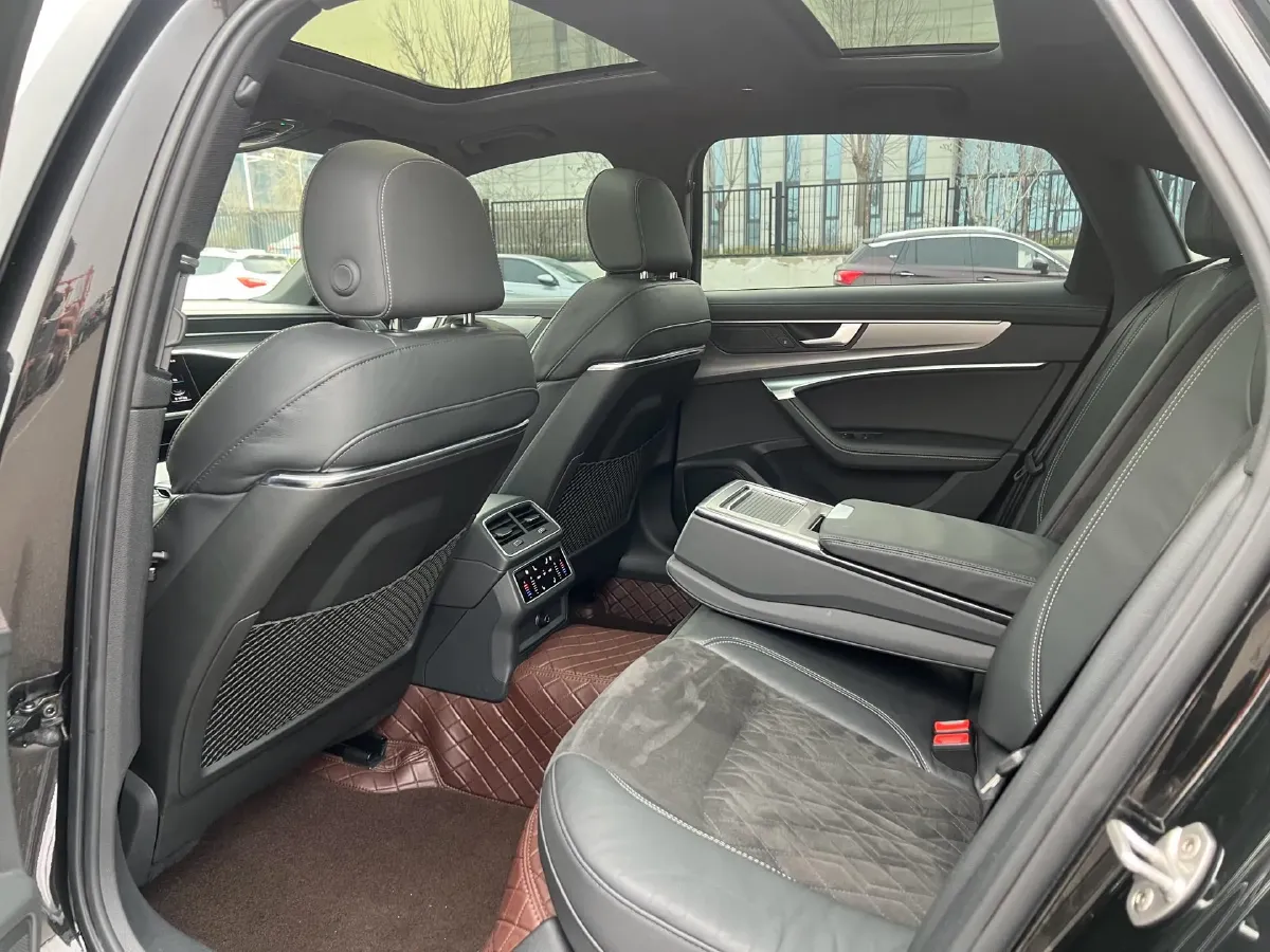 2020 Audi A6L 3.0T 340HP V6 7DCT,autocango,china used car exporter,china ev exporter,chinese used car exporter,chinese used ev exporter